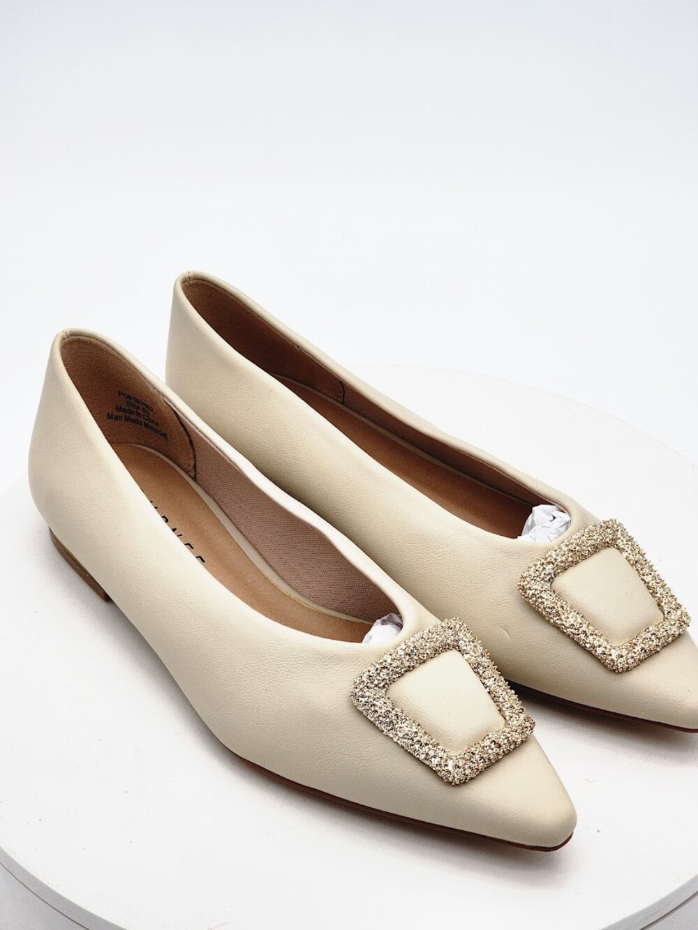 Journee Collection Women’s 6.5 Cream Pointed Toe Flats Rhinestone Buckle Shoes